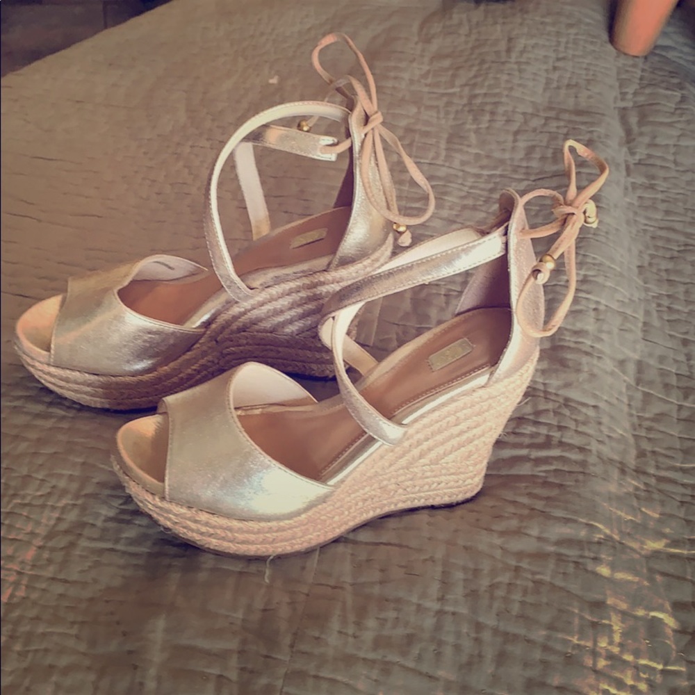 Ugg Soft-Gold Wedges